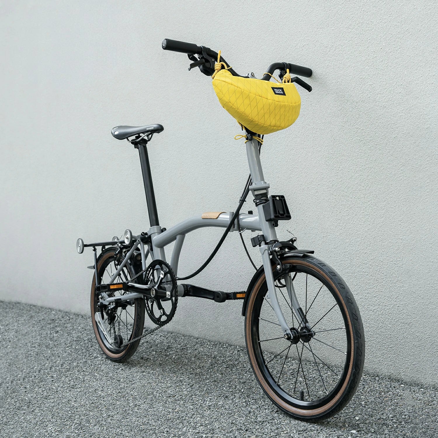 Banana Bike Handlebar Bag, Lightweight Crossbody Cycling Bag 1.8L - Image 9