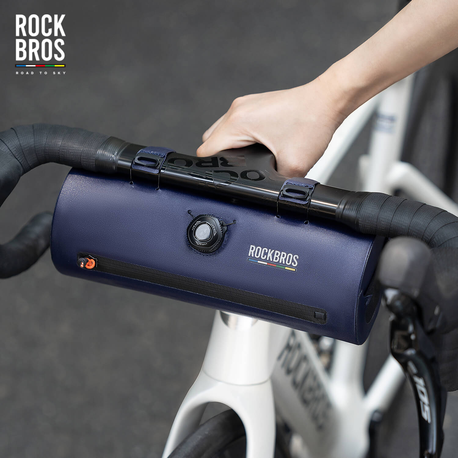 Road-to-Sky Bike Handlebar Bag 100% Waterproof 2L - AS-143 - Image 6