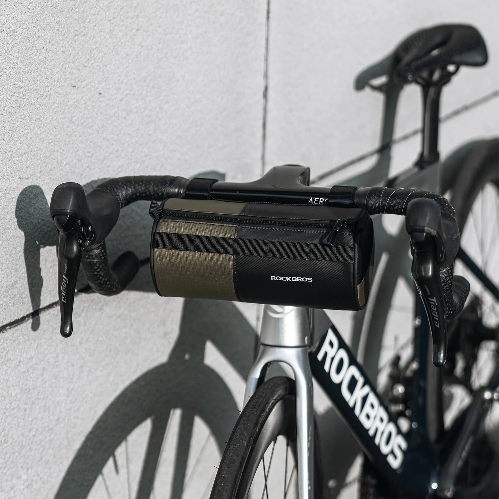ROCKBROS Bike Handlebar Bag with Shoulder Strap for Road, Mountain Gravel Bikes - Image 6