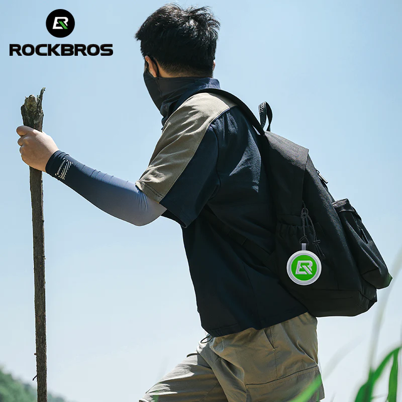 ROCKBROS Reflective Cycling Pendant - Image 3
