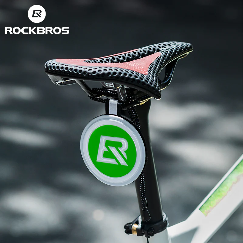 ROCKBROS Reflective Cycling Pendant - Image 6