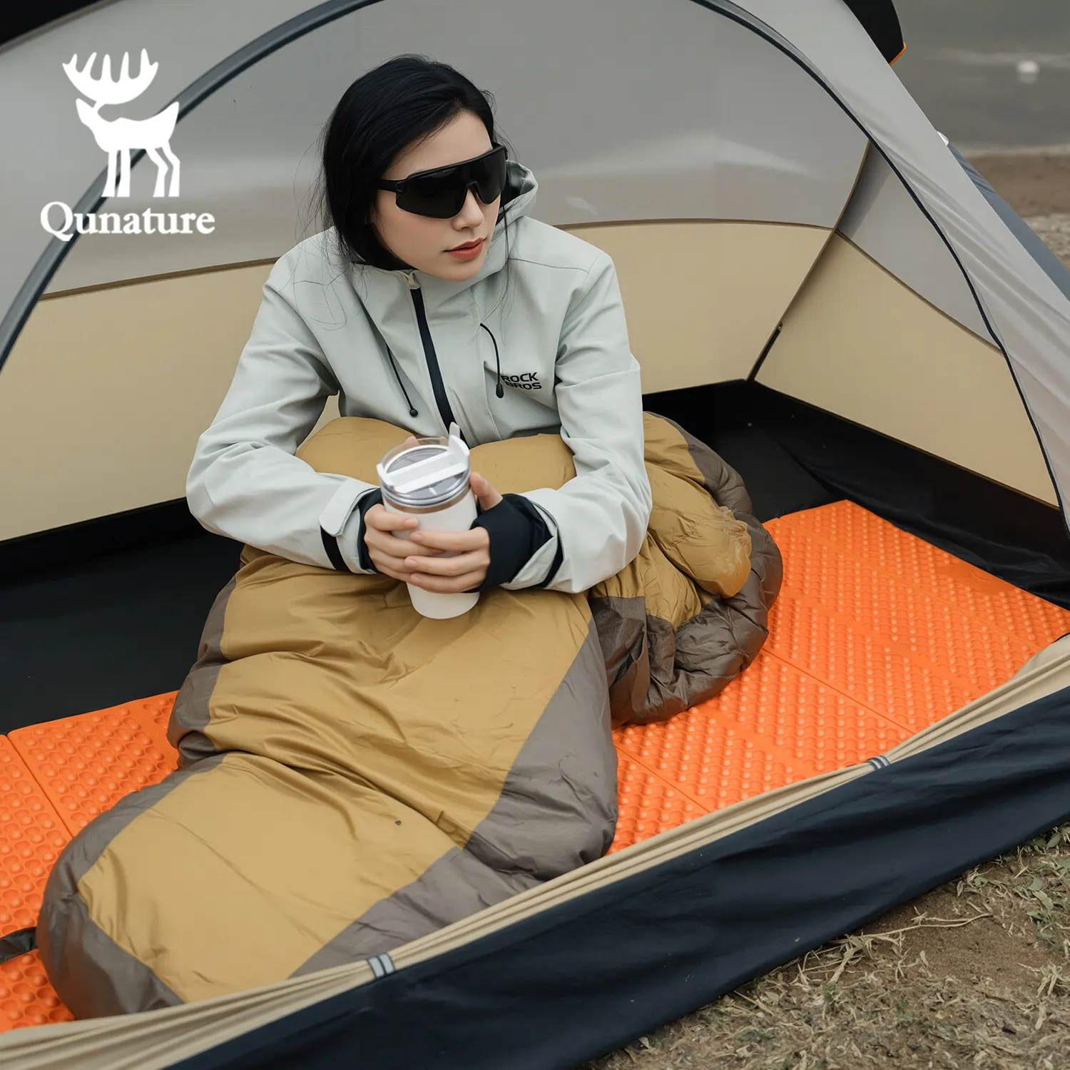 Qunature Ultralight Folding Sleeping Pad Waterproof R-Value 1.8 - Image 9